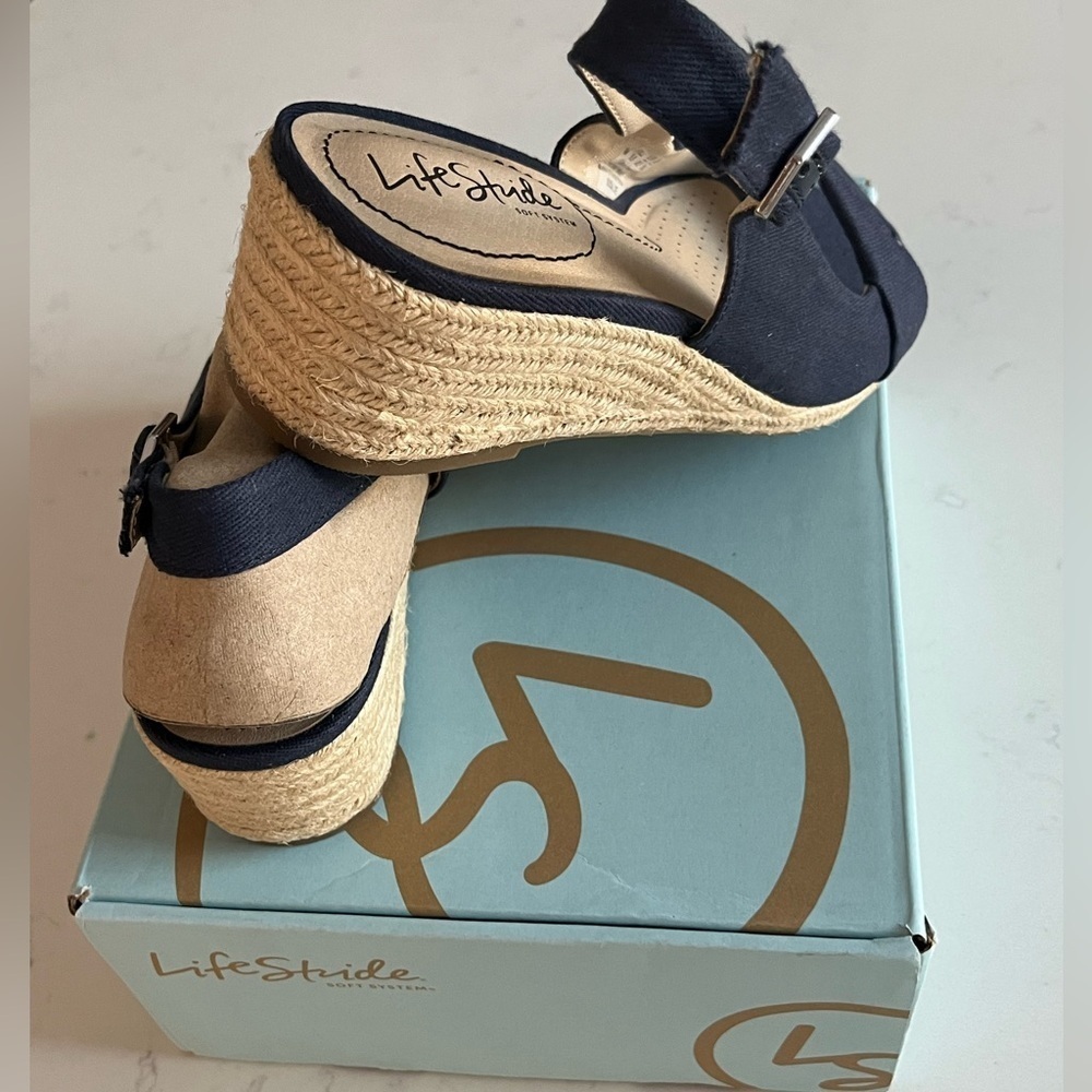 NWT Life Stride Socialite Wedge Sandal - Picture 7 of 11